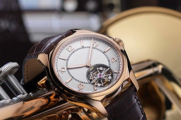 重庆欧米茄手表表壳有坑怎么办